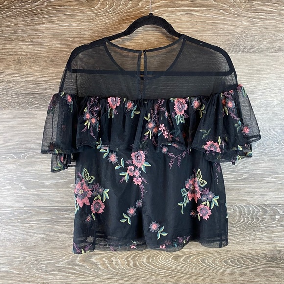 BB Dakota Rayna Embroidered Illusion Top NWT - Picture 6 of 8